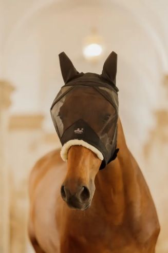 Kentucky Fly Mask Skin Friendly met oren zwart